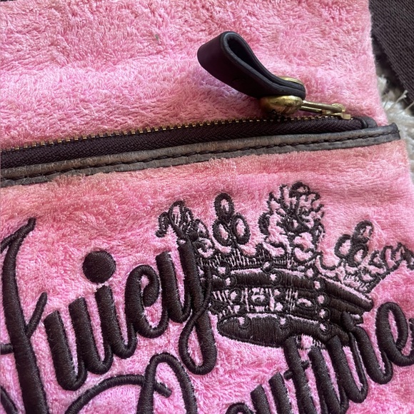 Juicy Couture Pink and Brown Terry Cloth Crossbody Bag Vintage - Picture 2 of 9